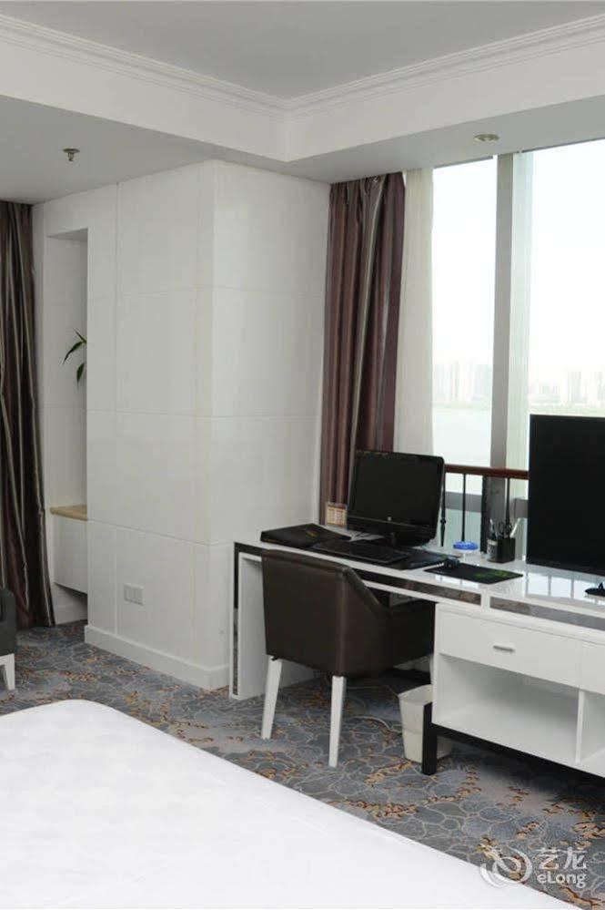 Yijing Holiday Hotel Yimeng Road Linyi  Buitenkant foto