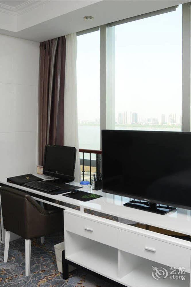 Yijing Holiday Hotel Yimeng Road Linyi  Buitenkant foto
