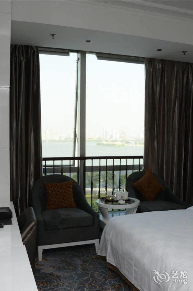 Yijing Holiday Hotel Yimeng Road Linyi  Buitenkant foto